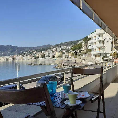 Cadorna Fronte Mare Apartman