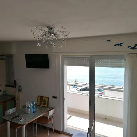 Cadorna Fronte Mare Διαμέρισμα