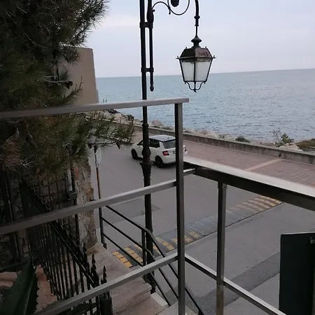 Apartman Cadorna Fronte Mare *