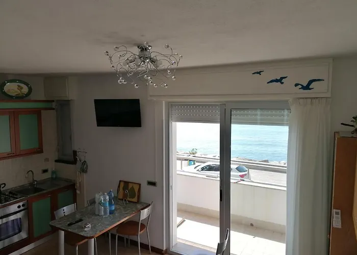Cadorna Fronte Mare Appartamento
